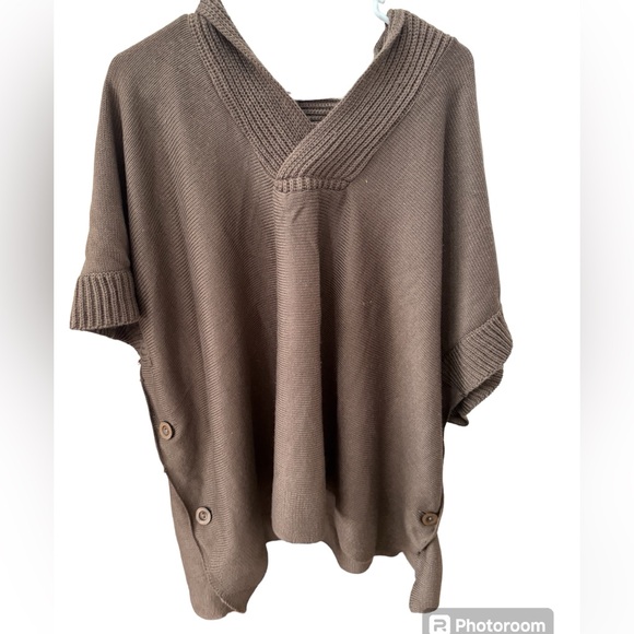 Macy's Sweaters - Women’s hooded kimono sweater size xl